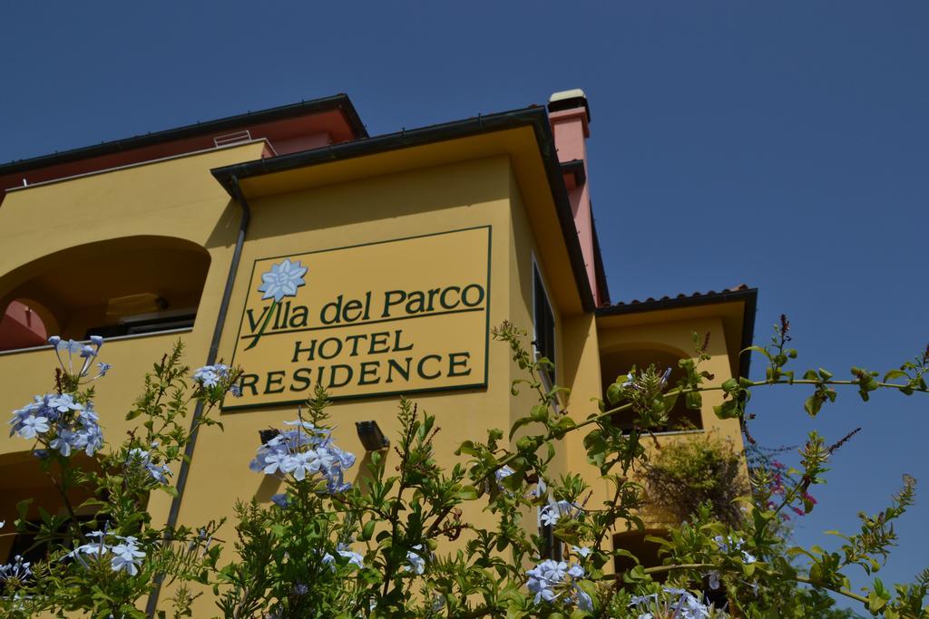 Hotel Villa Del Parco La Maddalena  Ngoại thất bức ảnh