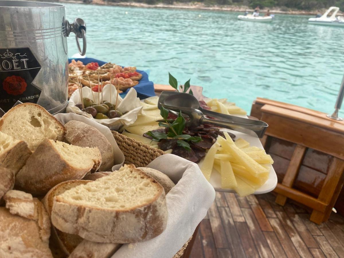 Hotel Villa Del Parco La Maddalena  Ngoại thất bức ảnh
