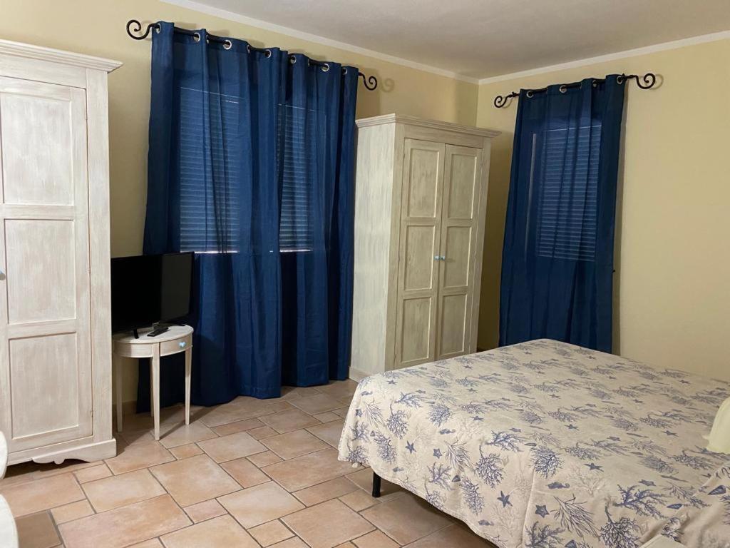 Hotel Villa Del Parco La Maddalena  Ngoại thất bức ảnh
