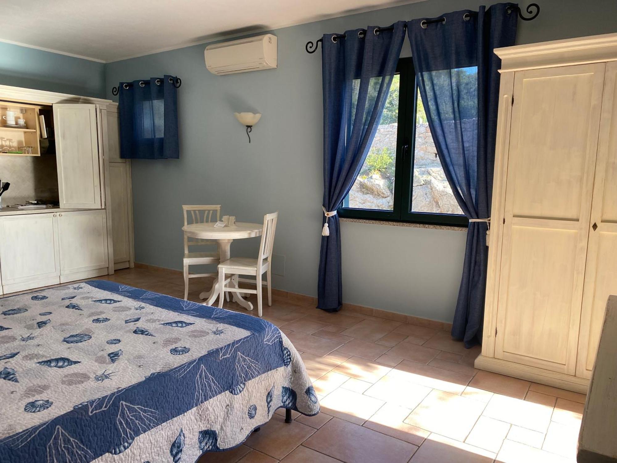 Hotel Villa Del Parco La Maddalena  Ngoại thất bức ảnh