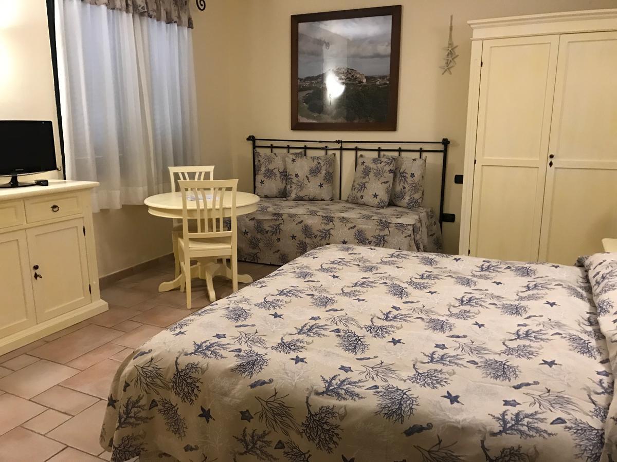 Hotel Villa Del Parco La Maddalena  Ngoại thất bức ảnh