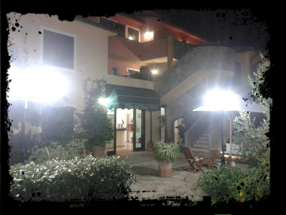 Hotel Villa Del Parco La Maddalena  Ngoại thất bức ảnh